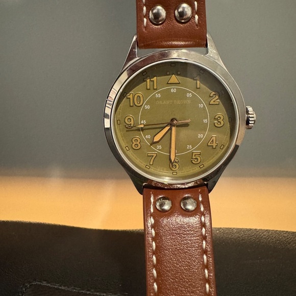 NWOT Grant Brown 9422-B 43mm Quartz Leather Men's Watch - Picture 7 of 8
